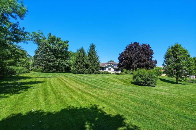 6730 S Madison Street, Willowbrook, IL 60527