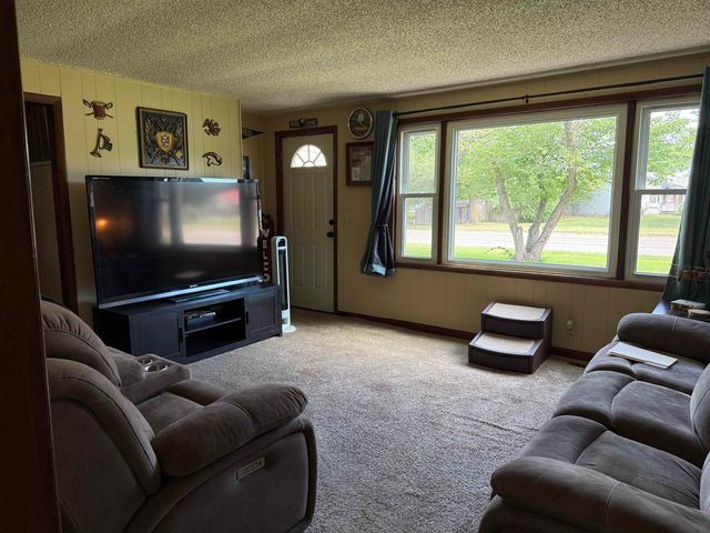 1801 W 53rd St N, Wichita, KS 67204