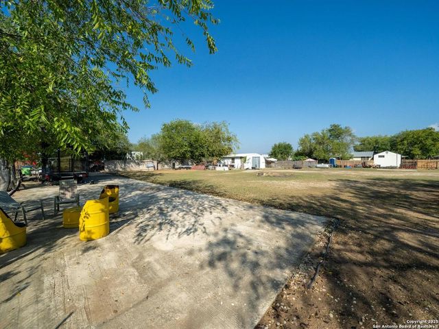 5820 S Loop 1604, San Antonio, TX 78264