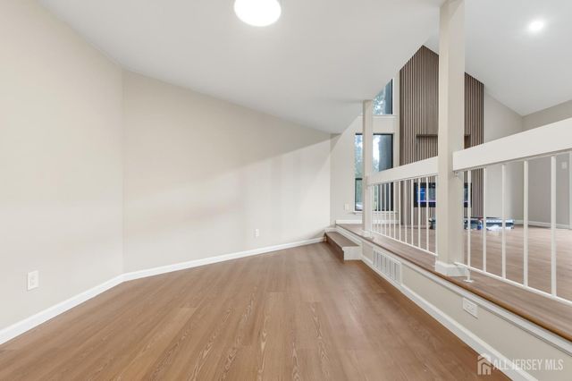 438 Westgate Drive, Edison, NJ 08820