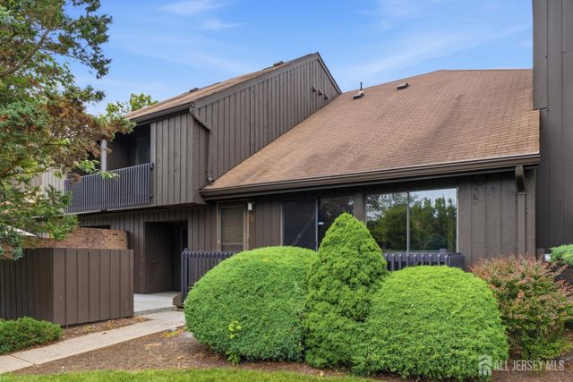 438 Westgate Drive, Edison, NJ 08820