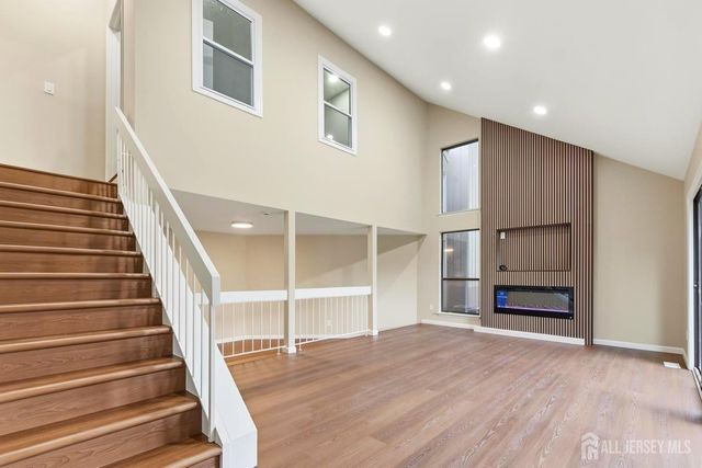 438 Westgate Drive, Edison, NJ 08820