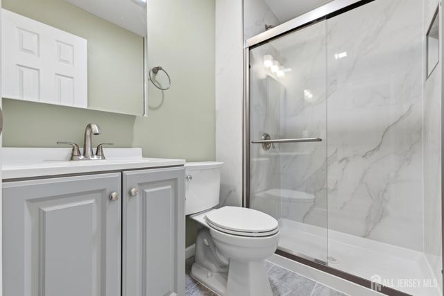 438 Westgate Drive, Edison, NJ 08820