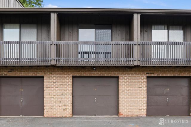 438 Westgate Drive, Edison, NJ 08820