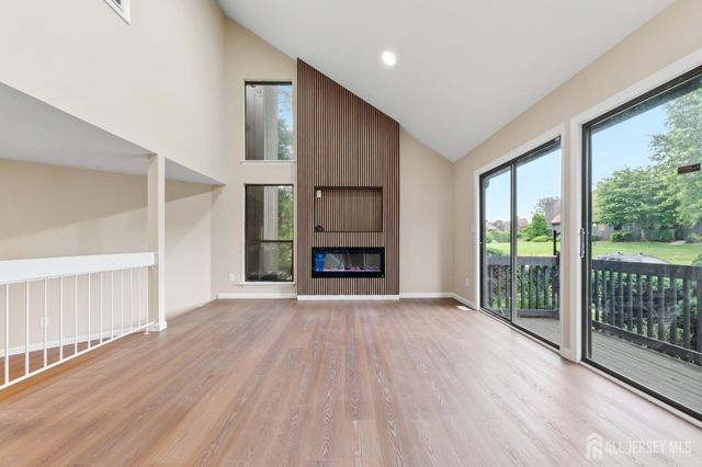 438 Westgate Drive, Edison, NJ 08820
