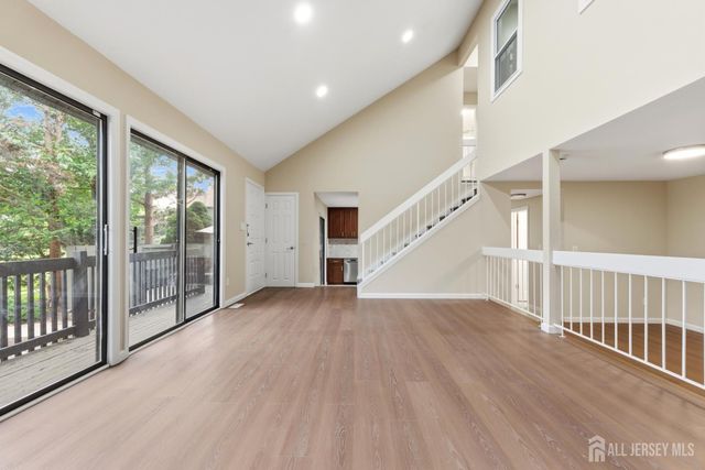 438 Westgate Drive, Edison, NJ 08820