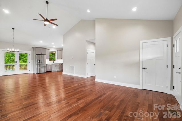 246 Appalachian Retreat None, Spruce Pine, NC 28777