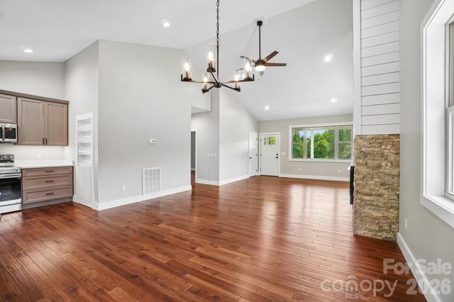 246 Appalachian Retreat None, Spruce Pine, NC 28777