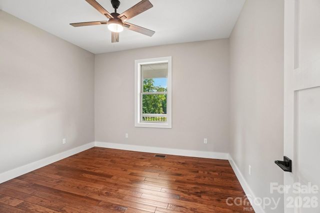246 Appalachian Retreat None, Spruce Pine, NC 28777