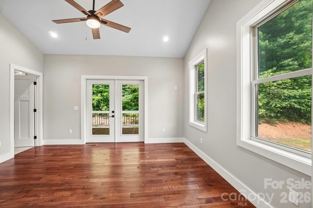 246 Appalachian Retreat None, Spruce Pine, NC 28777