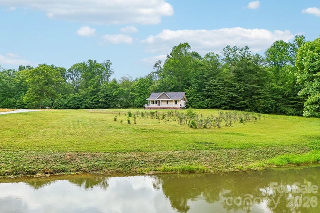 246 Appalachian Retreat None, Spruce Pine, NC 28777