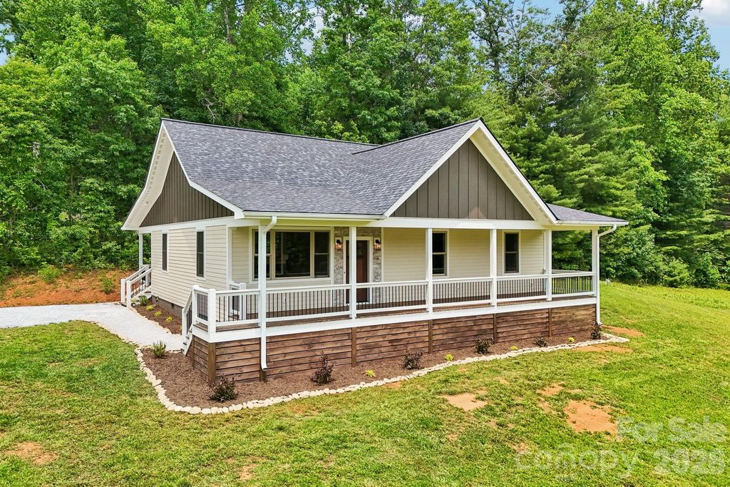 246 Appalachian Retreat None, Spruce Pine, NC 28777