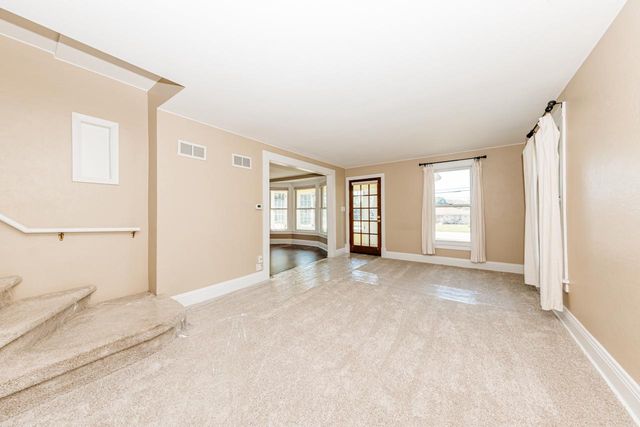 508 Merton AVENUE, Hartland, WI 53029