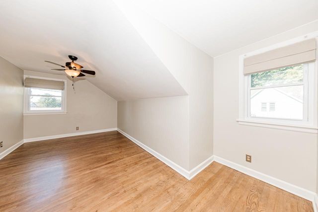 508 Merton AVENUE, Hartland, WI 53029