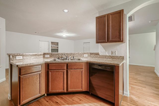 1039 Doubletree Glen Drive, Houston, TX 77073