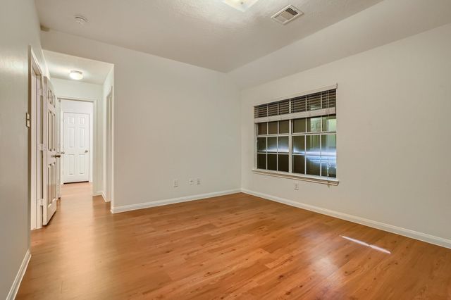 1039 Doubletree Glen Drive, Houston, TX 77073