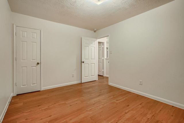 1039 Doubletree Glen Drive, Houston, TX 77073