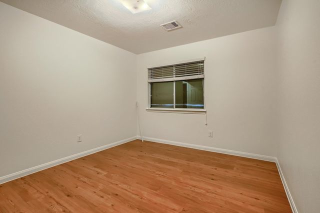 1039 Doubletree Glen Drive, Houston, TX 77073