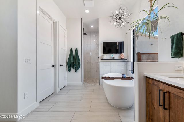 5710 W Saguaro Dream Trail, Tucson, AZ 85742