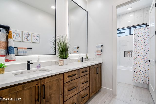 5710 W Saguaro Dream Trail, Tucson, AZ 85742