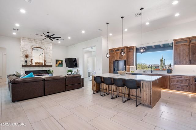 5710 W Saguaro Dream Trail, Tucson, AZ 85742