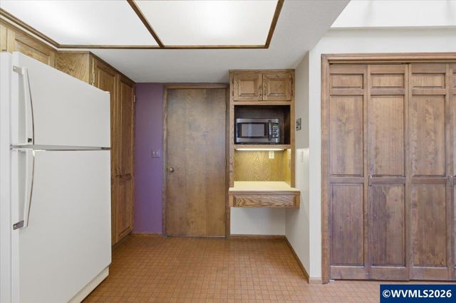 445 Greenacre Dr NW, Salem, OR 97304