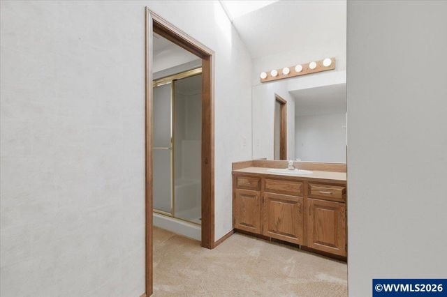 445 Greenacre Dr NW, Salem, OR 97304