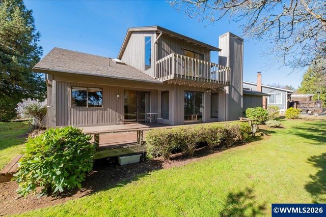 445 Greenacre Dr NW, Salem, OR 97304