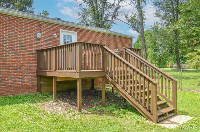 425 S 47th Street, Belleville, IL 62226