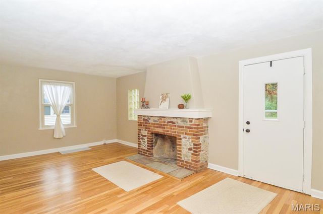 425 S 47th Street, Belleville, IL 62226