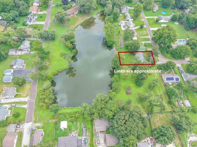 425 S 47th Street, Belleville, IL 62226