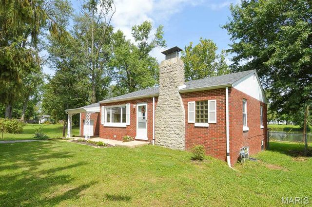425 S 47th Street, Belleville, IL 62226