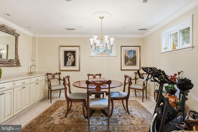 1230 23RD ST S, Arlington, VA 22202