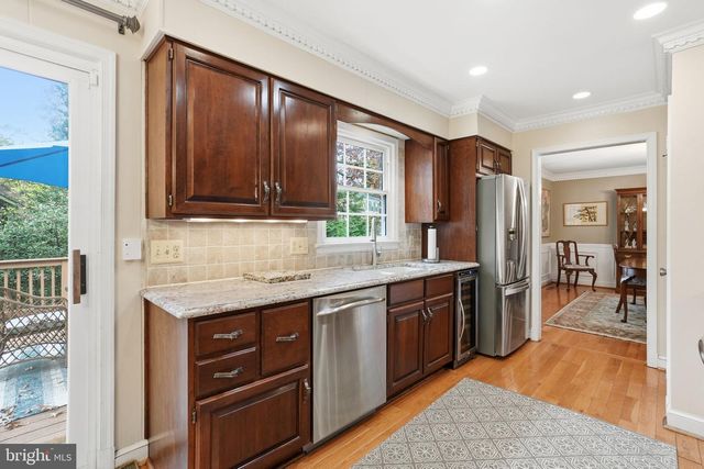 1230 23RD ST S, Arlington, VA 22202