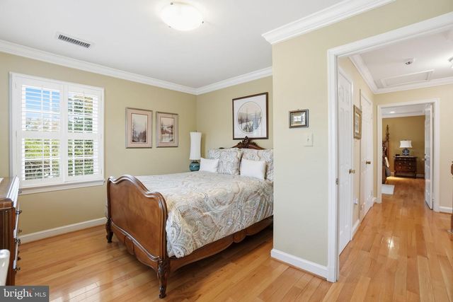 1230 23RD ST S, Arlington, VA 22202