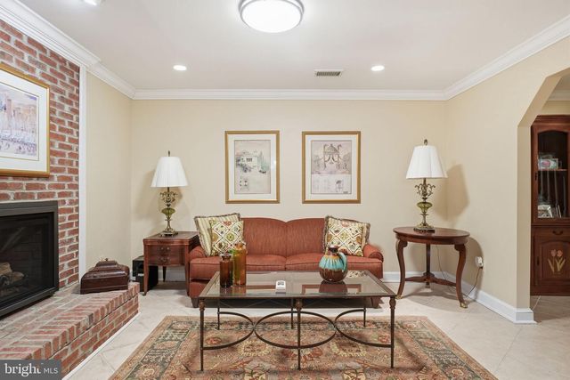 1230 23RD ST S, Arlington, VA 22202