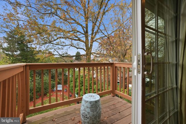 1230 23RD ST S, Arlington, VA 22202