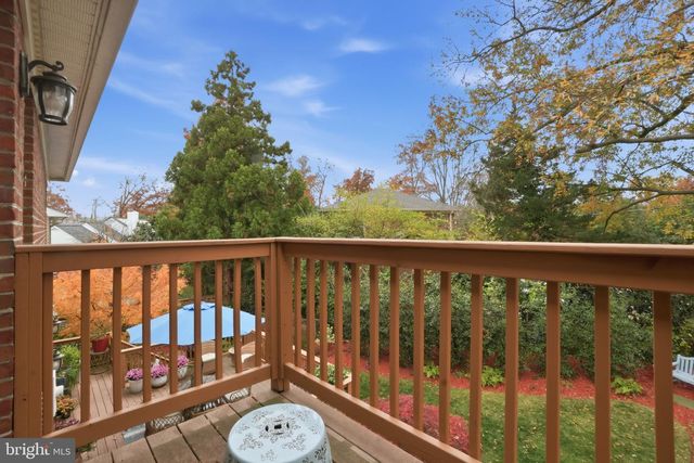 1230 23RD ST S, Arlington, VA 22202