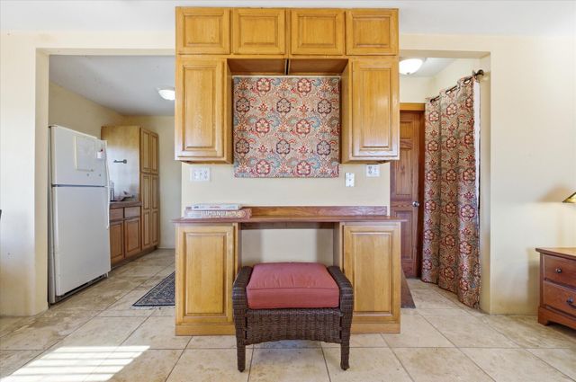 637 COUNTY ROAD 102, Fayette, MO 65248