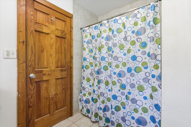 637 COUNTY ROAD 102, Fayette, MO 65248