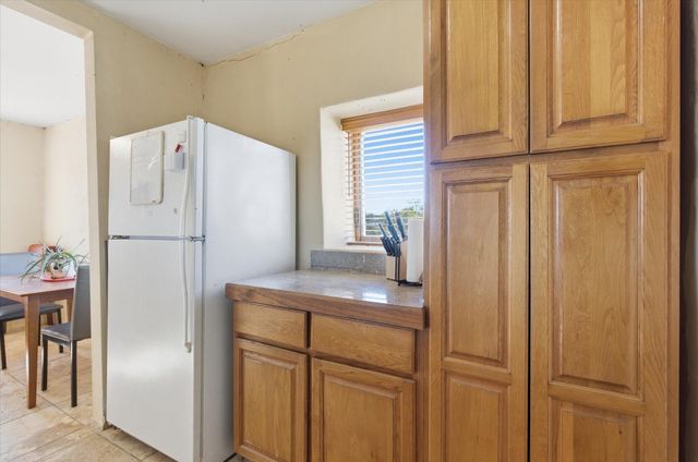 637 COUNTY ROAD 102, Fayette, MO 65248