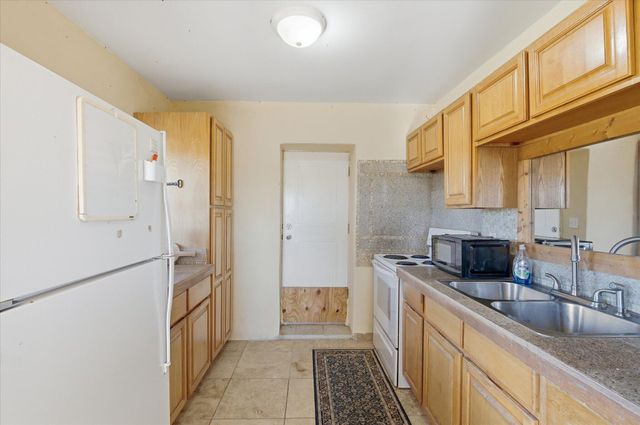 637 COUNTY ROAD 102, Fayette, MO 65248