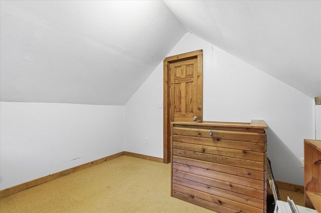 637 COUNTY ROAD 102, Fayette, MO 65248