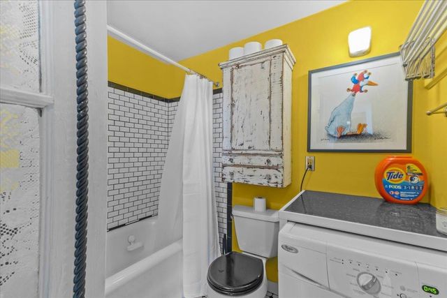 62 Lakeview Ter Apt B, Burlington, VT 05401