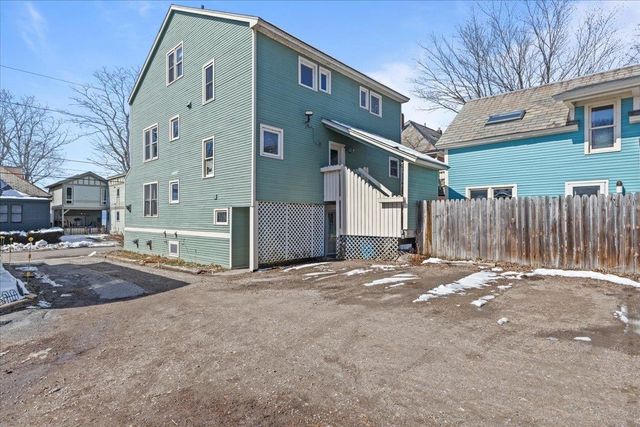 62 Lakeview Ter Apt B, Burlington, VT 05401
