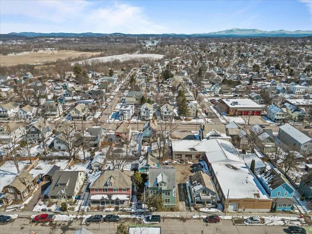 62 Lakeview Ter Apt B, Burlington, VT 05401