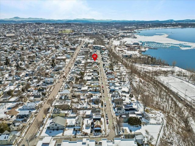 62 Lakeview Ter Apt B, Burlington, VT 05401