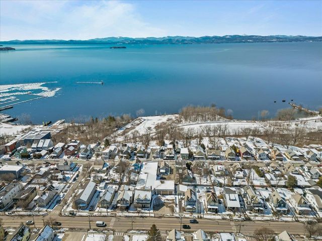 62 Lakeview Ter Apt B, Burlington, VT 05401