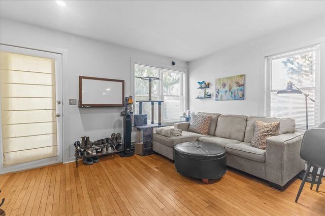 62 Lakeview Ter Apt B, Burlington, VT 05401