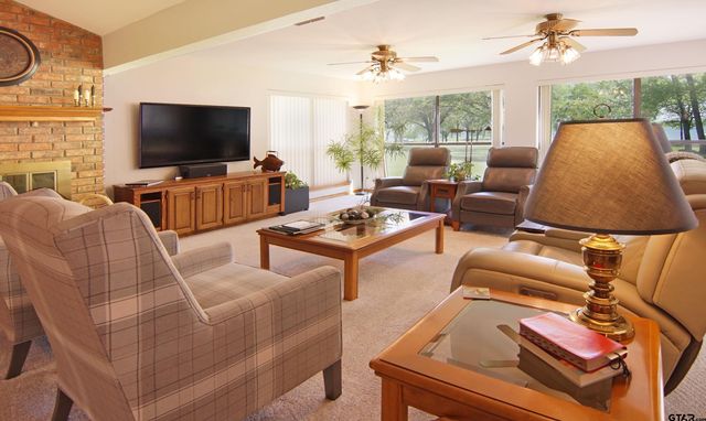 227 Private Rd 5885, Yantis, TX 75497